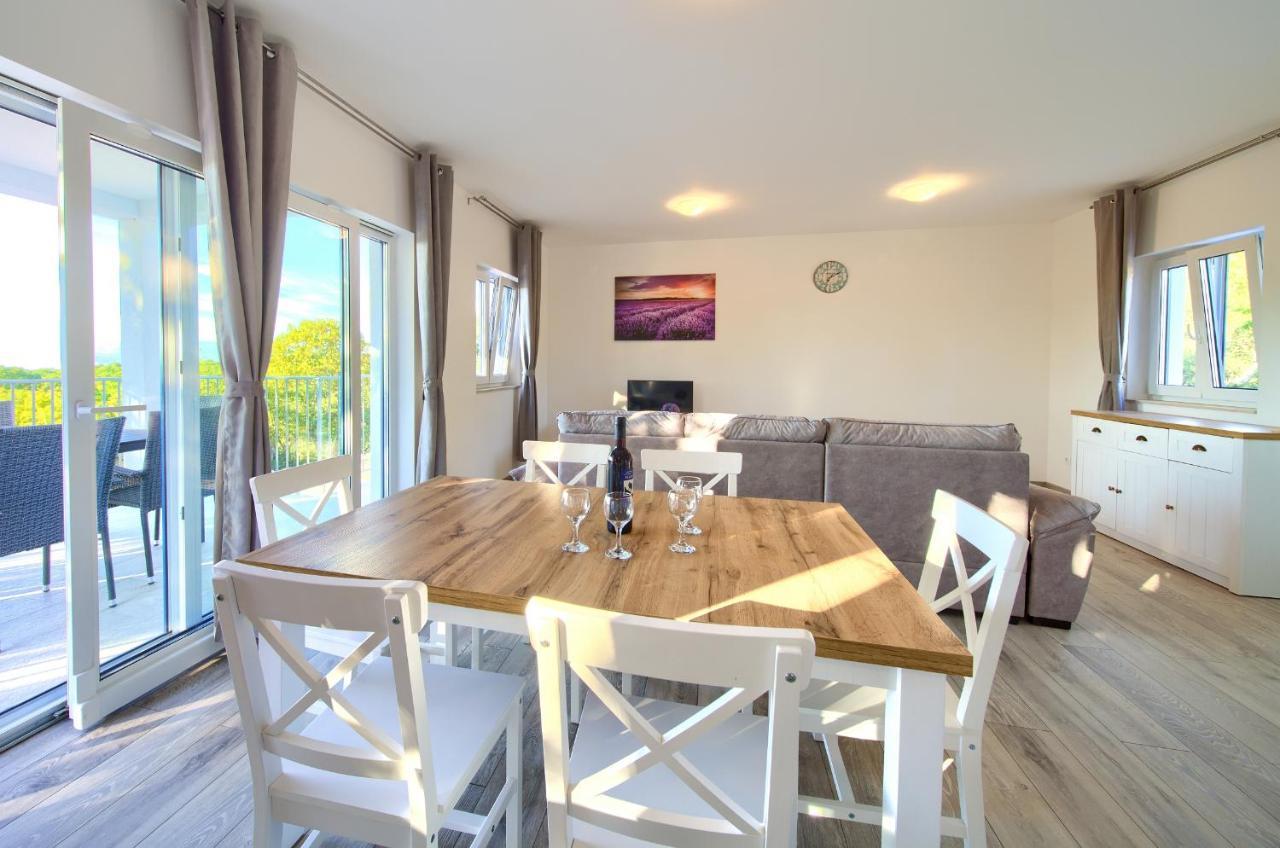 Vila Vista Malinska Buitenkant foto