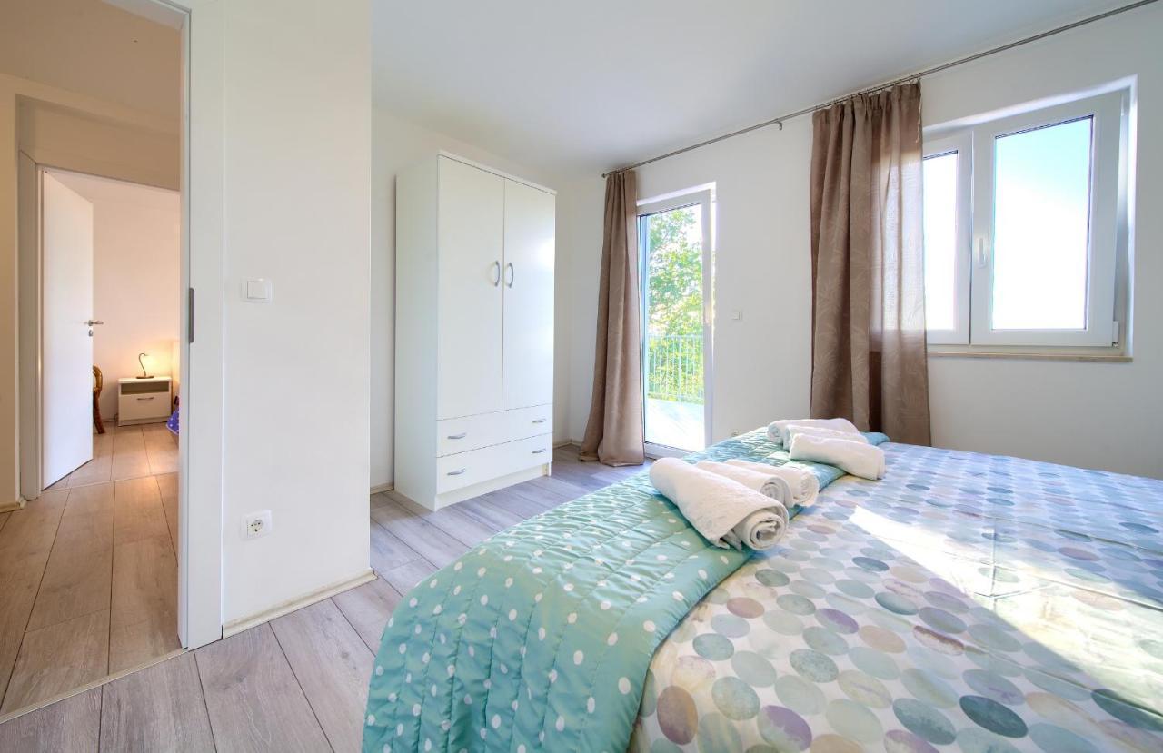 Vila Vista Malinska Buitenkant foto